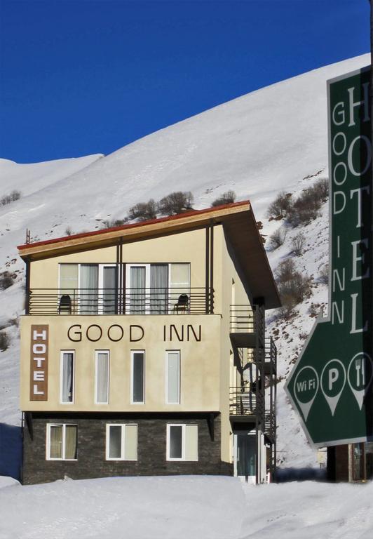 Good Inn Hotel Gudauri Exteriör bild